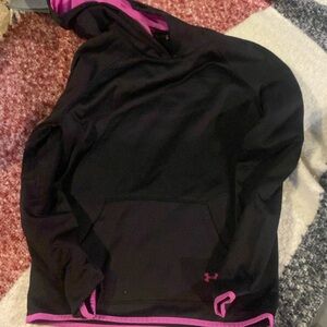Girls under armour sweatshirt